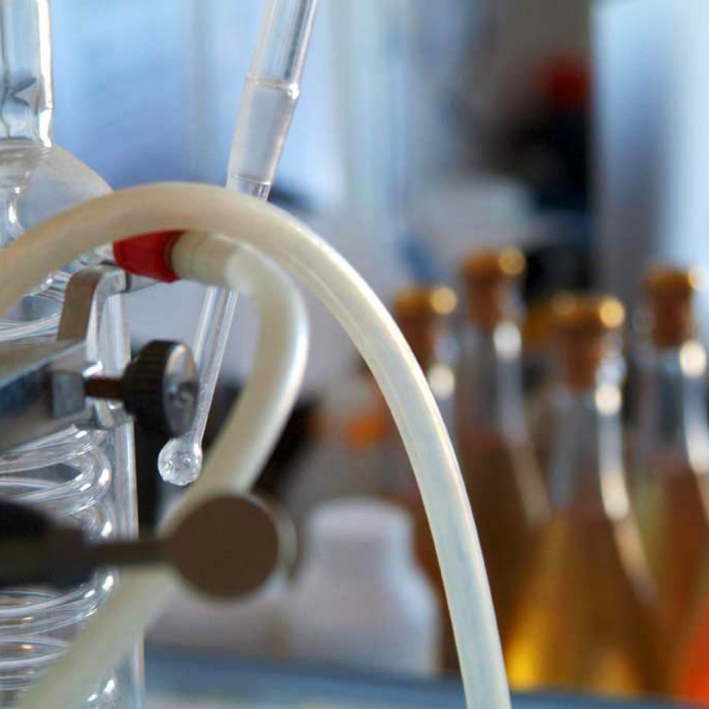 labo laboratoire oenologique